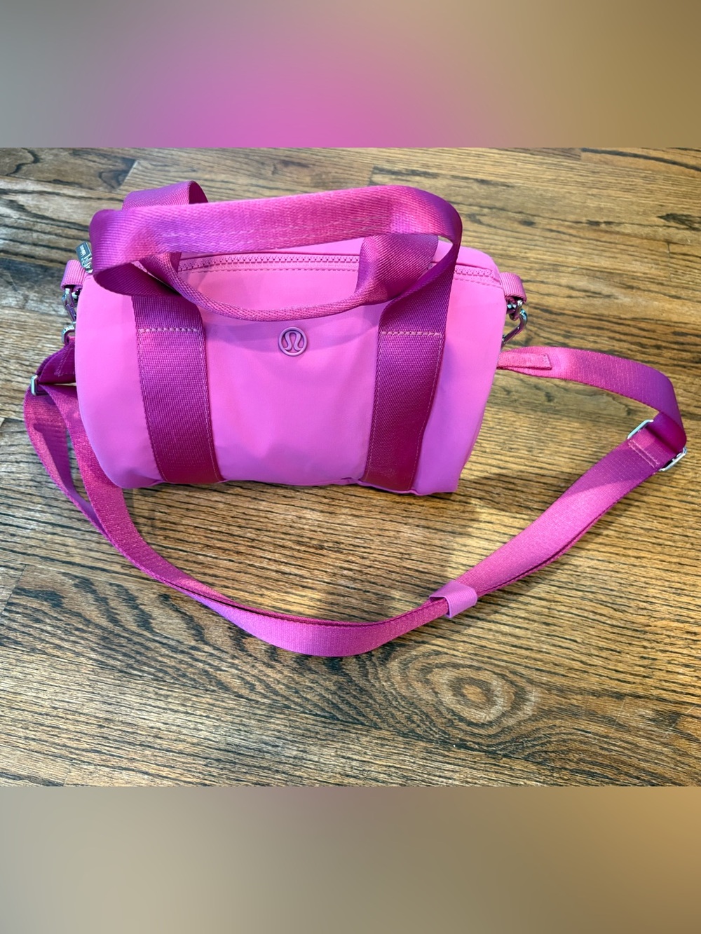 Lululemon Barrel Bag in Pow Pink - Picture 2 of 6
